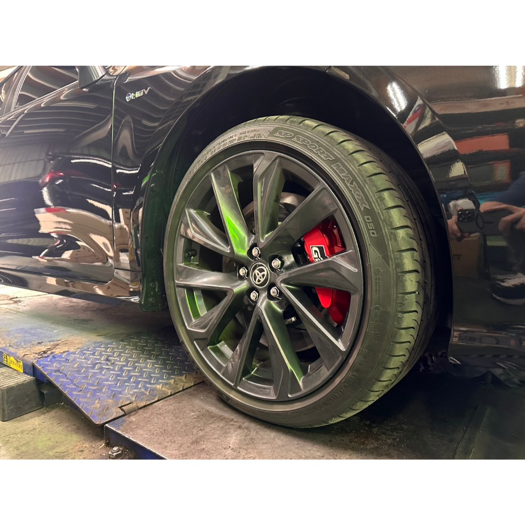 【優惠】GR 原裝四活塞卡鉗+355MM碟盤 適合 Altis Corolla Cross PRIUS 圖片 2