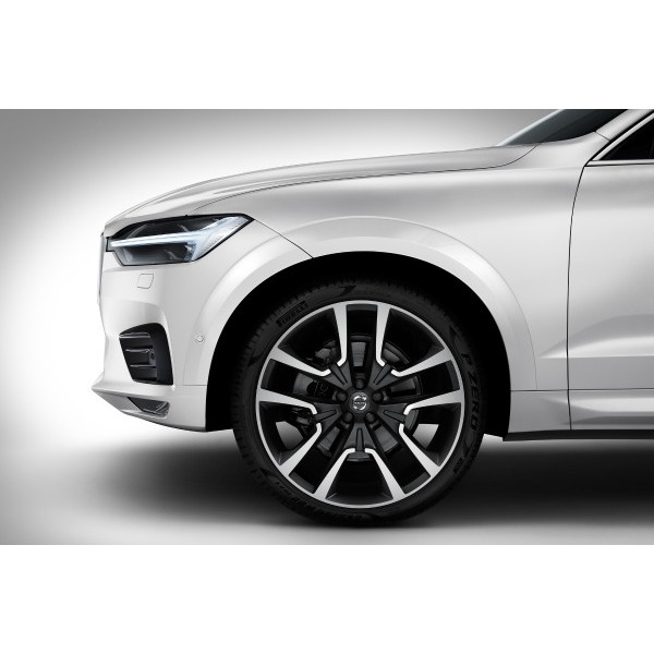 預定黑色【全新進口】VOLVO原廠產品 輪拱加寬件，兩側均適用 沃爾沃 XC60（2018 年至今) 圖片 1
