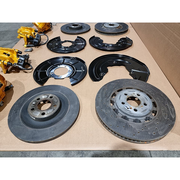 二手原裝VOLVO Polestar 2 BREMBO 性能套件零件(數量有限) 圖片 6