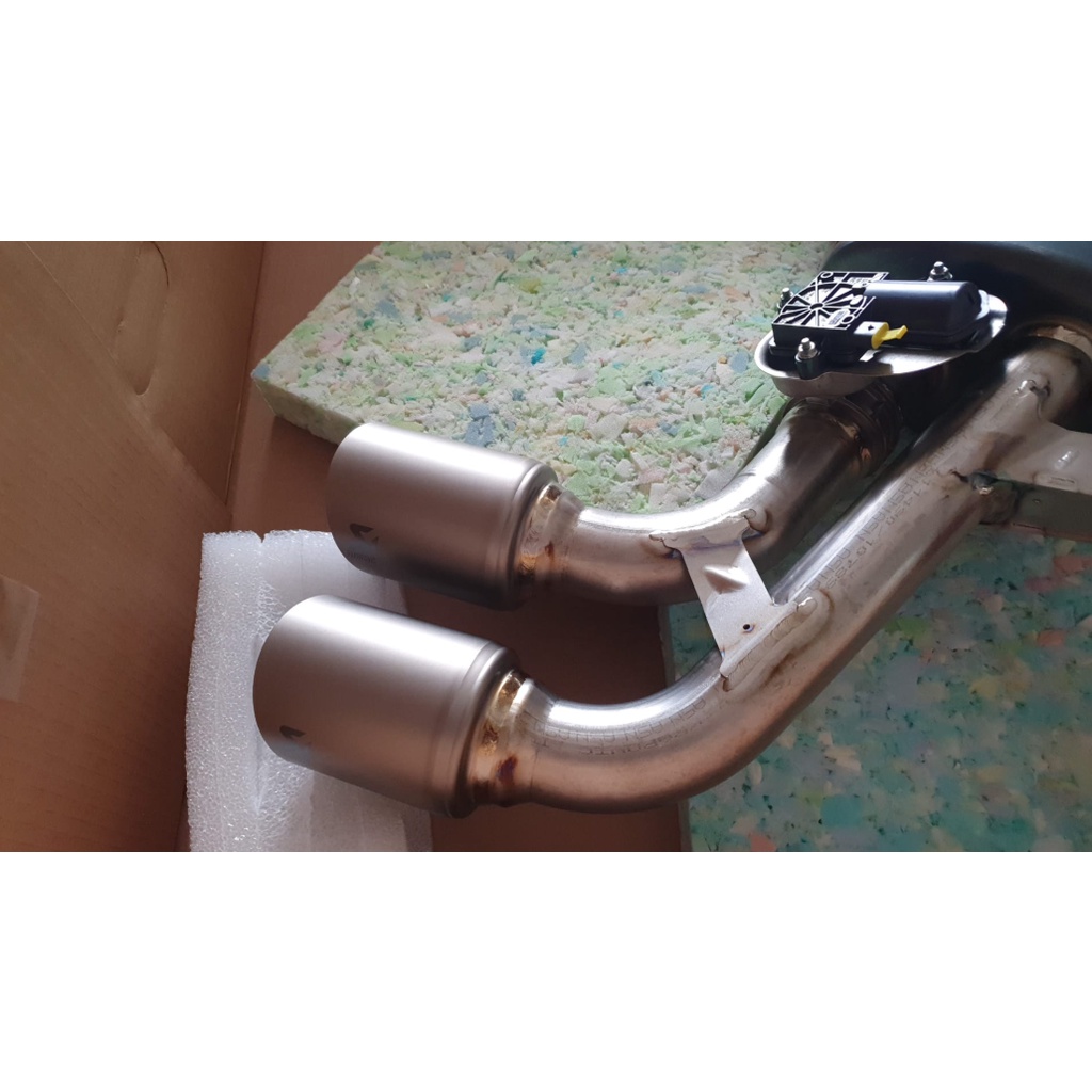 收定專用歐洲限定 全新原裝VW Tiguan R 專用選配蠍子Akrapovic exhaust 排氣管 含安裝 圖片 3
