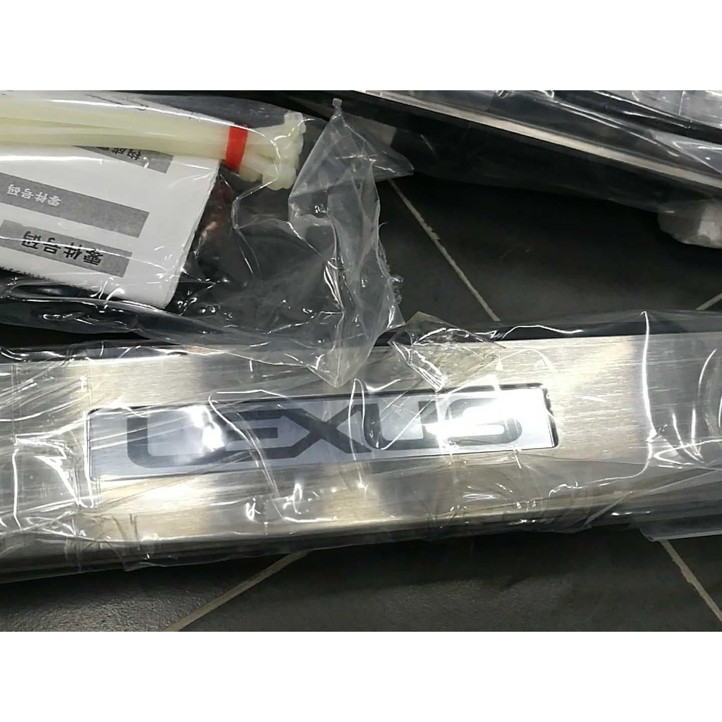 LEXUS 18~新款ES250 ES300 純正原廠 LED 不銹鋼 迎賓踏板 圖片 3